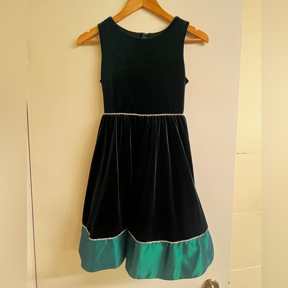Elegant Velvet Dress with Accents Sz 10/12